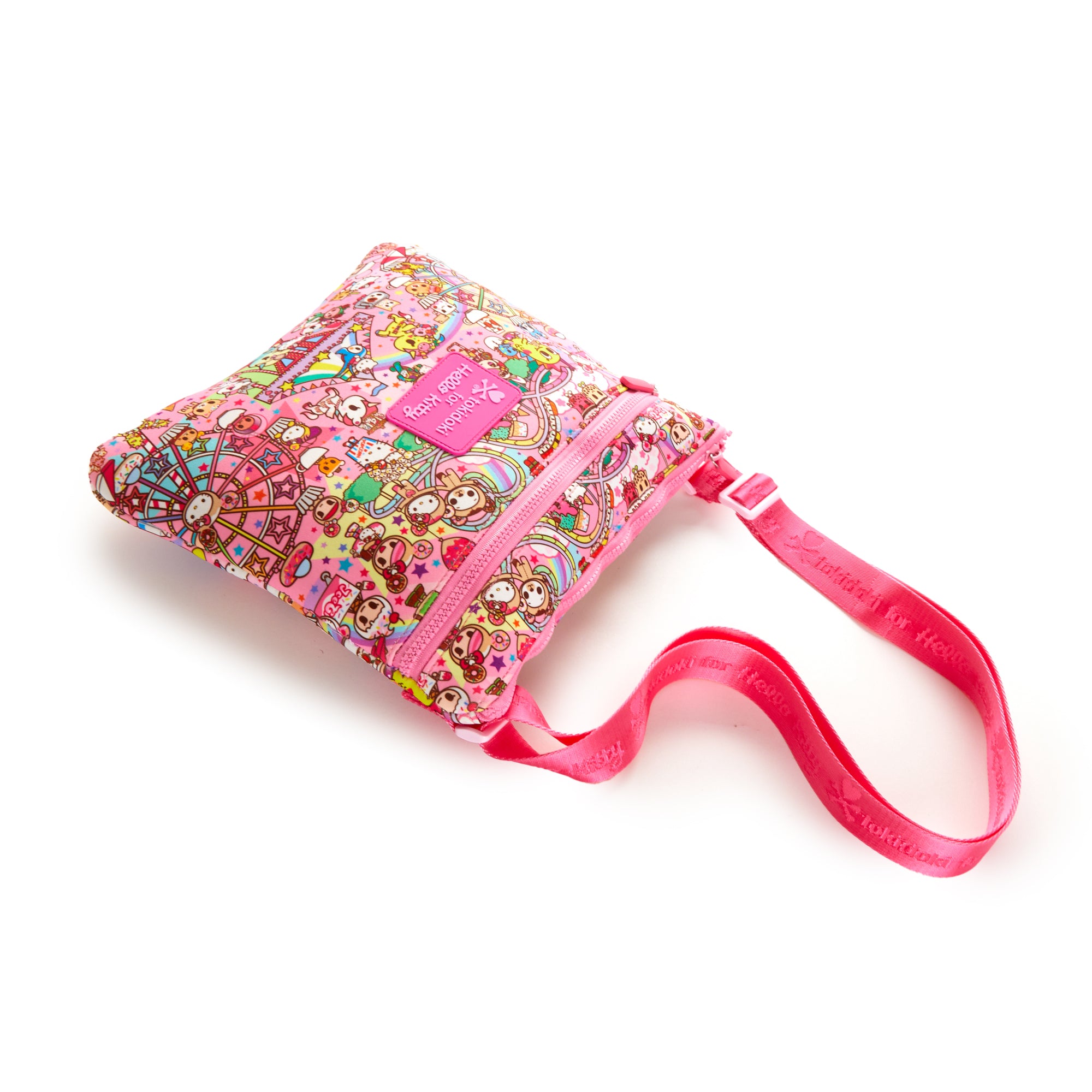 Detail of the adjustable strap on the Hello Kitty crossbody bag.