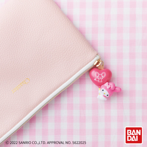 Close-up of Hello Kitty figural zipper pull