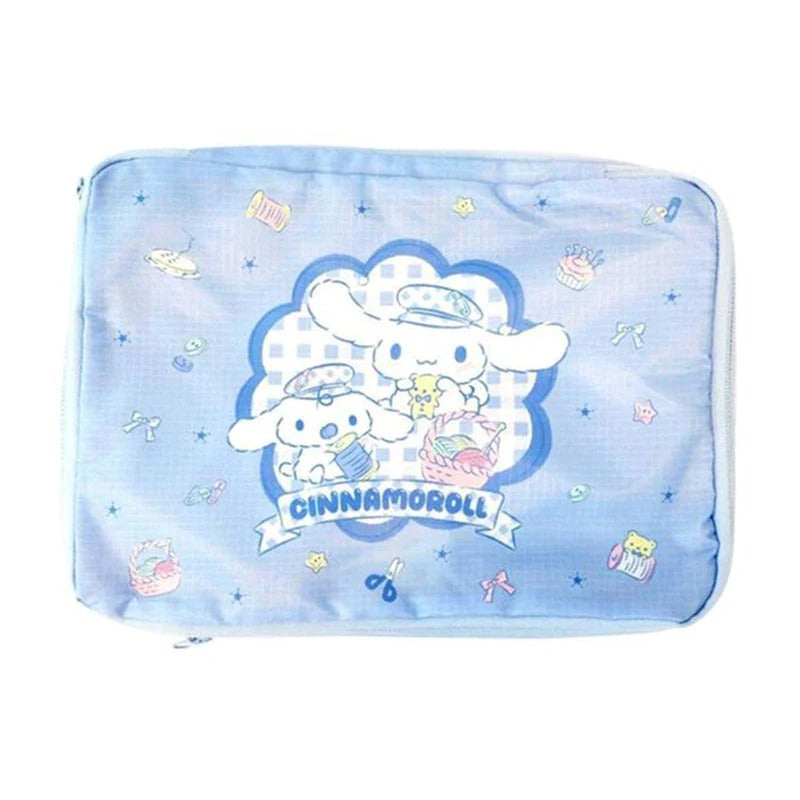 Close-up of the Cinnamoroll packing cube's gingham design with dual zippers