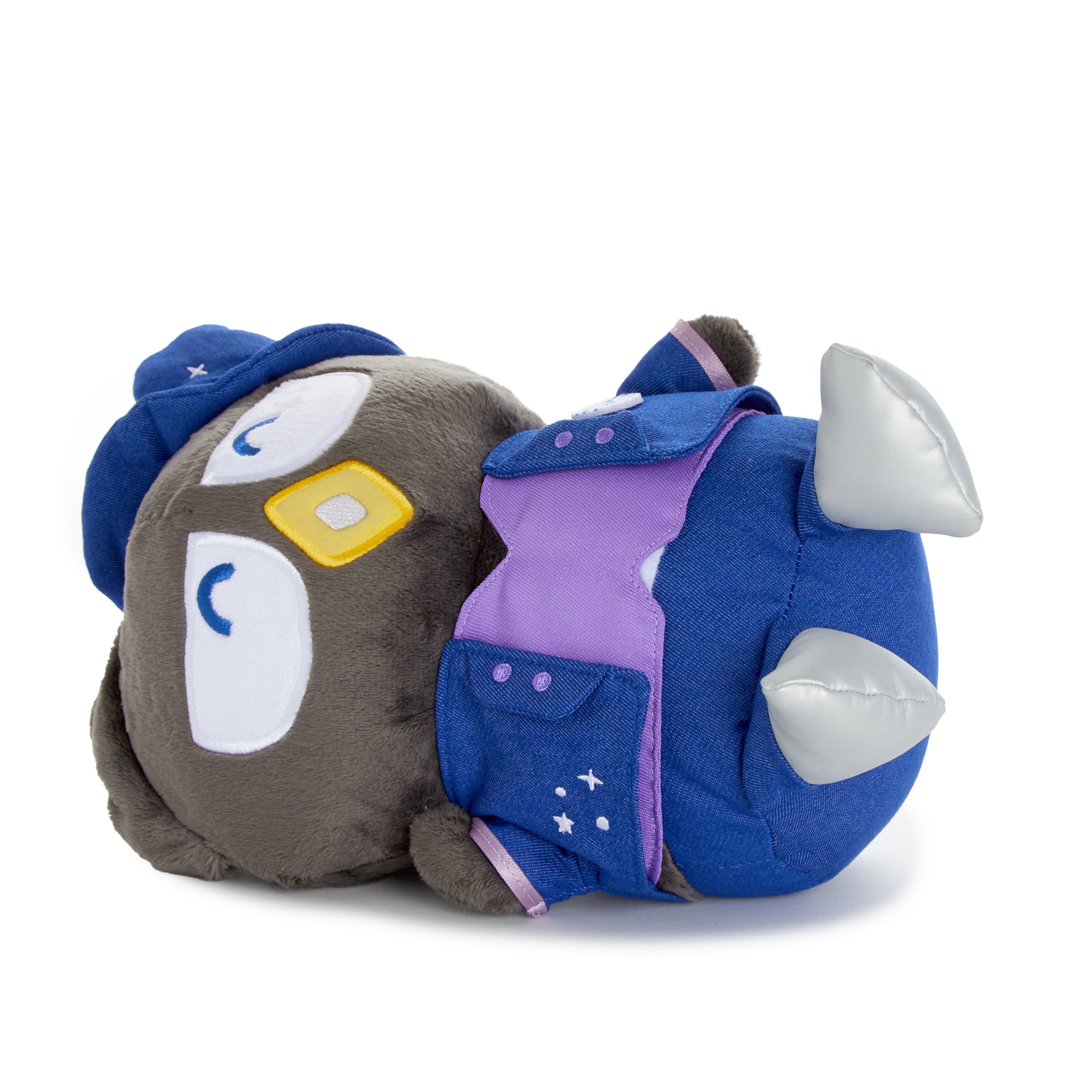 Close-up of Badtz-Maru’s hat and suit from the Hapidanbui series, showing stitching and textures.