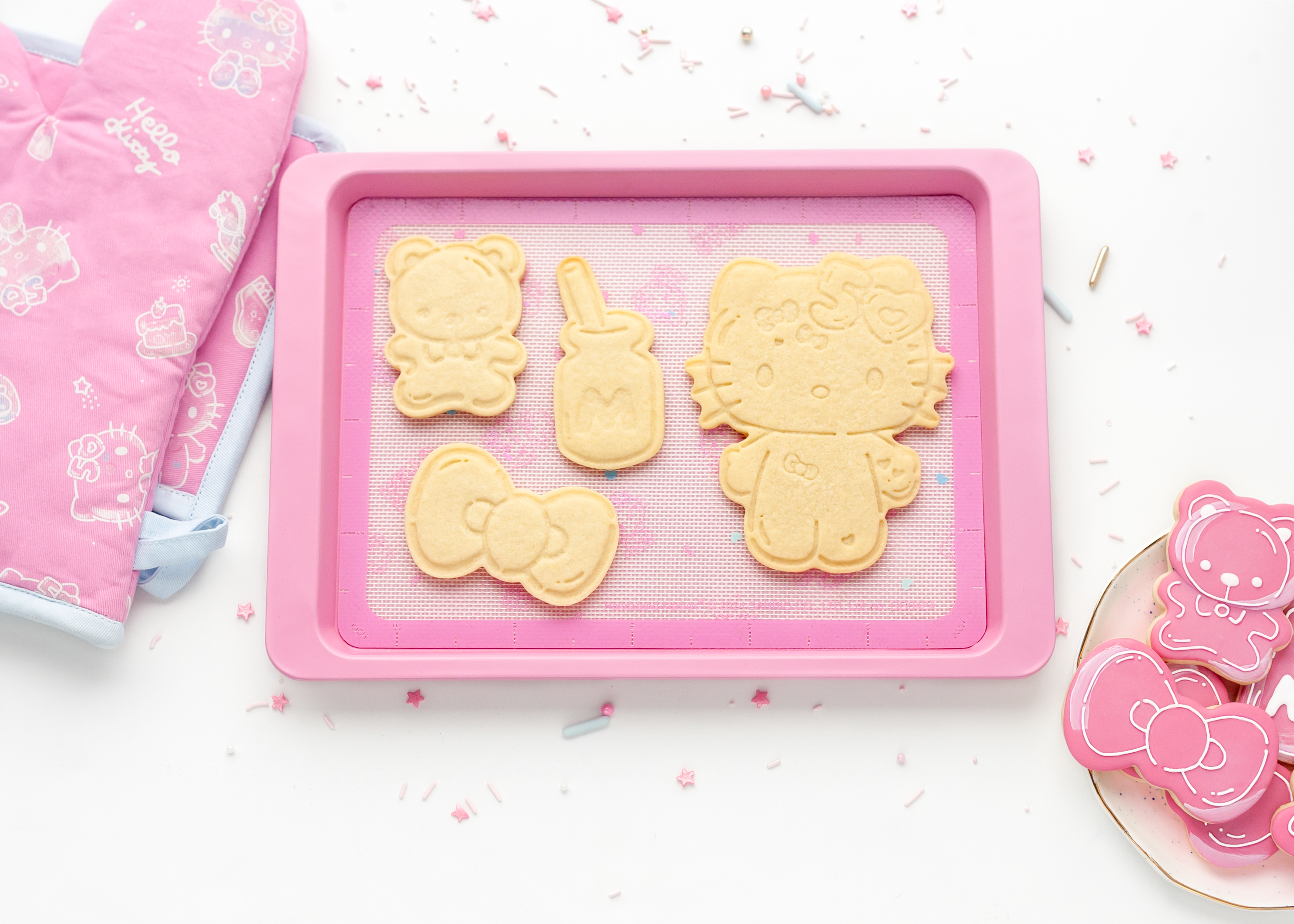 Top view of Hello Kitty cookie decorating kit with stamp and frosting tools