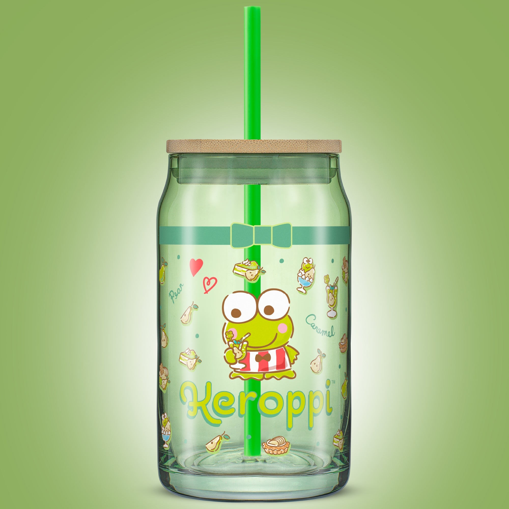 Close-up of the bamboo lid and reusable straw for the glass tumbler