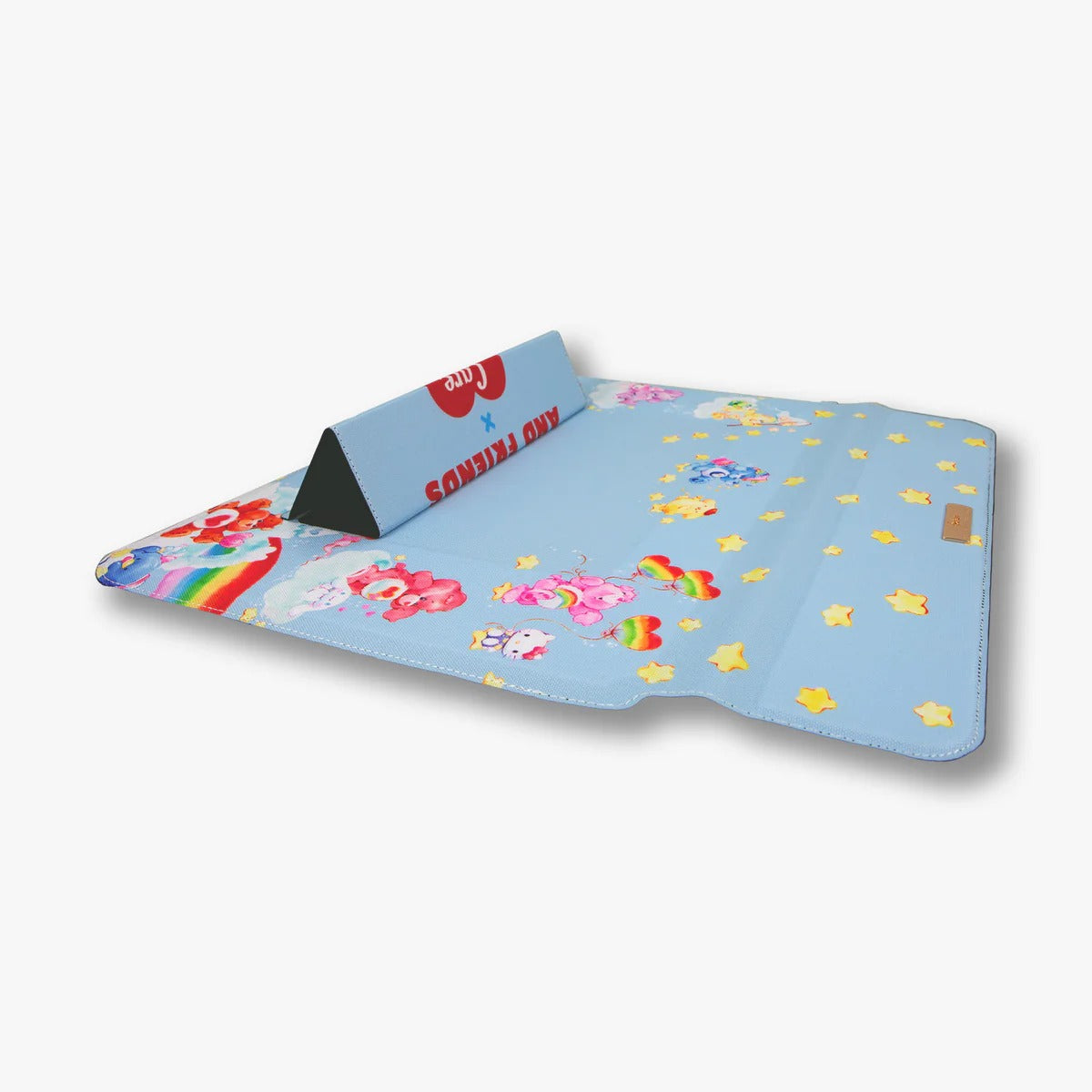 Laptop sleeve in use with a 15" MacBook Pro inside