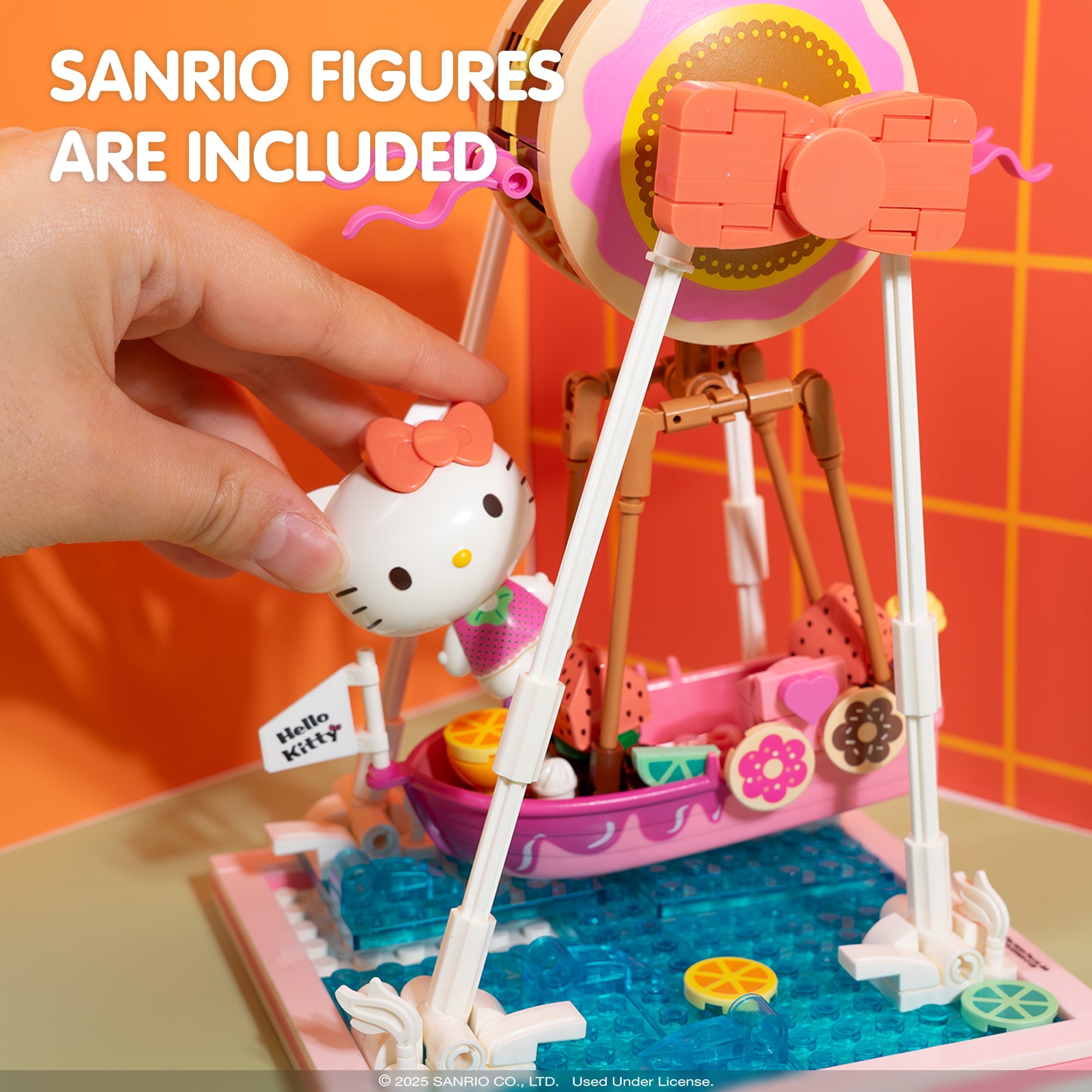 Sanrio characters in Summer Wunderland theme park playset