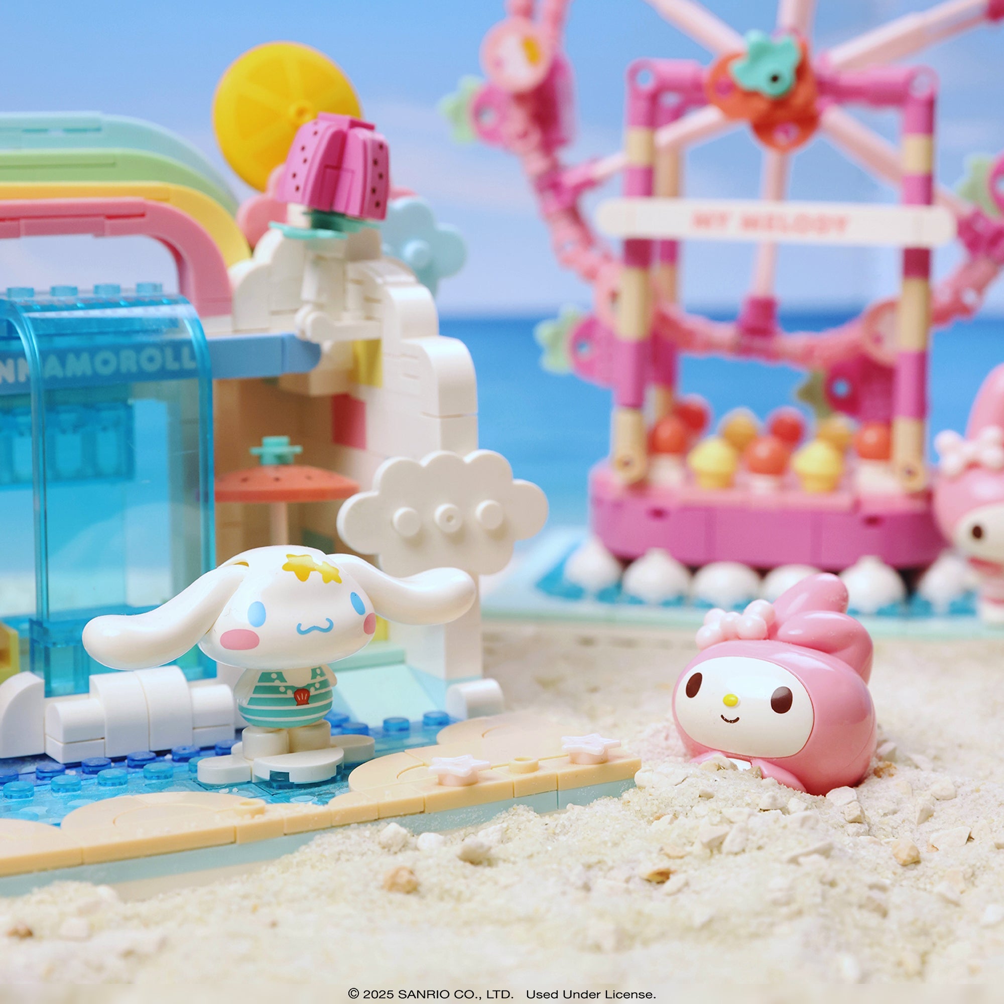 Sanrio characters in Summer Wunderland theme park playset
