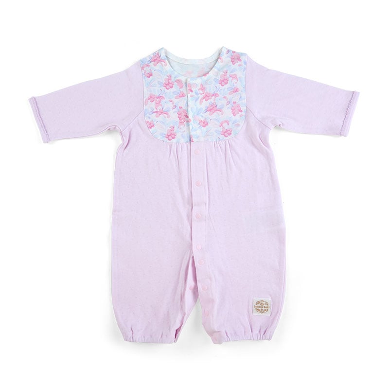 Close-up of snap closures on the Sanrio My Melody baby gown