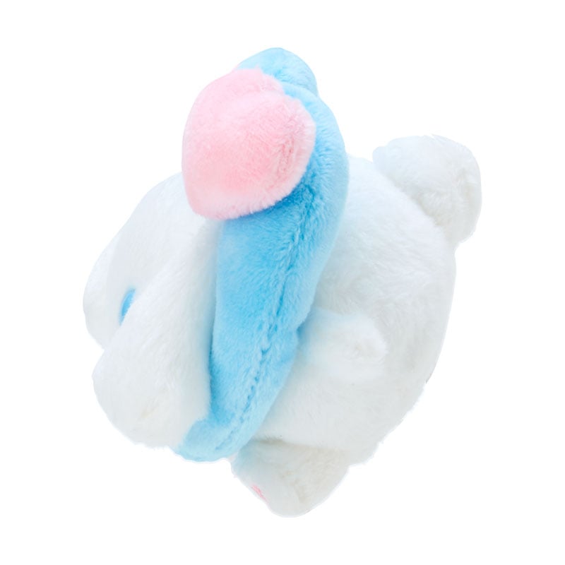 Close-up of the heart-printed paw pads on the Cinnamoroll plush keychain.