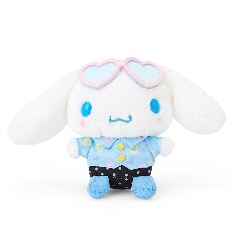 Cinnamoroll plush keychain showing vibrant colors and details