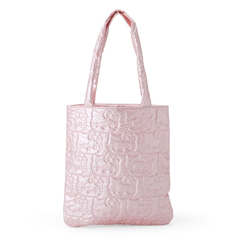 Close-up of the magnetic closure and keychain ring on the Hello Kitty duffle bag.