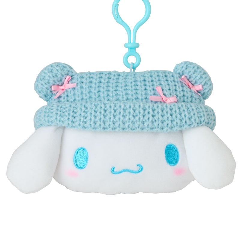 Cinnamoroll pouch displayed on a desk with stationery